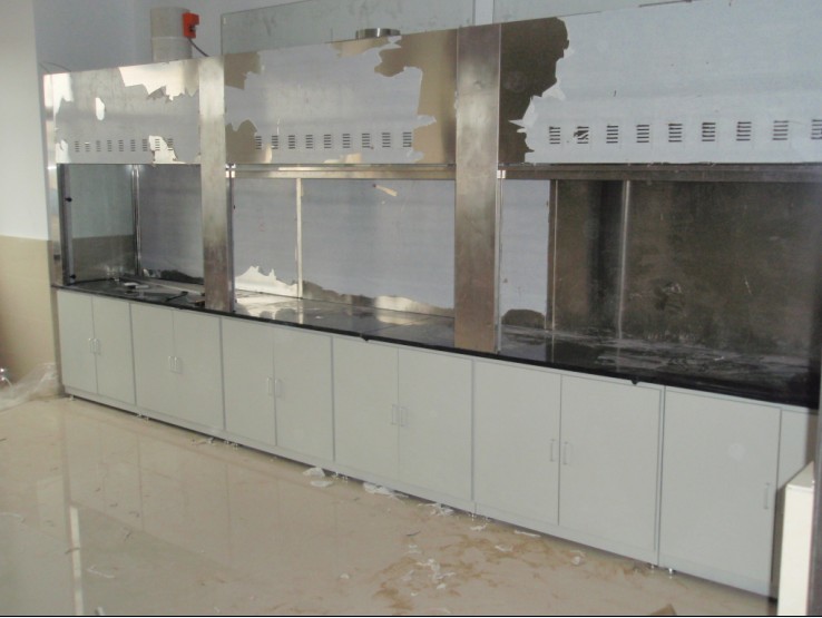 不銹鋼通風(fēng)柜