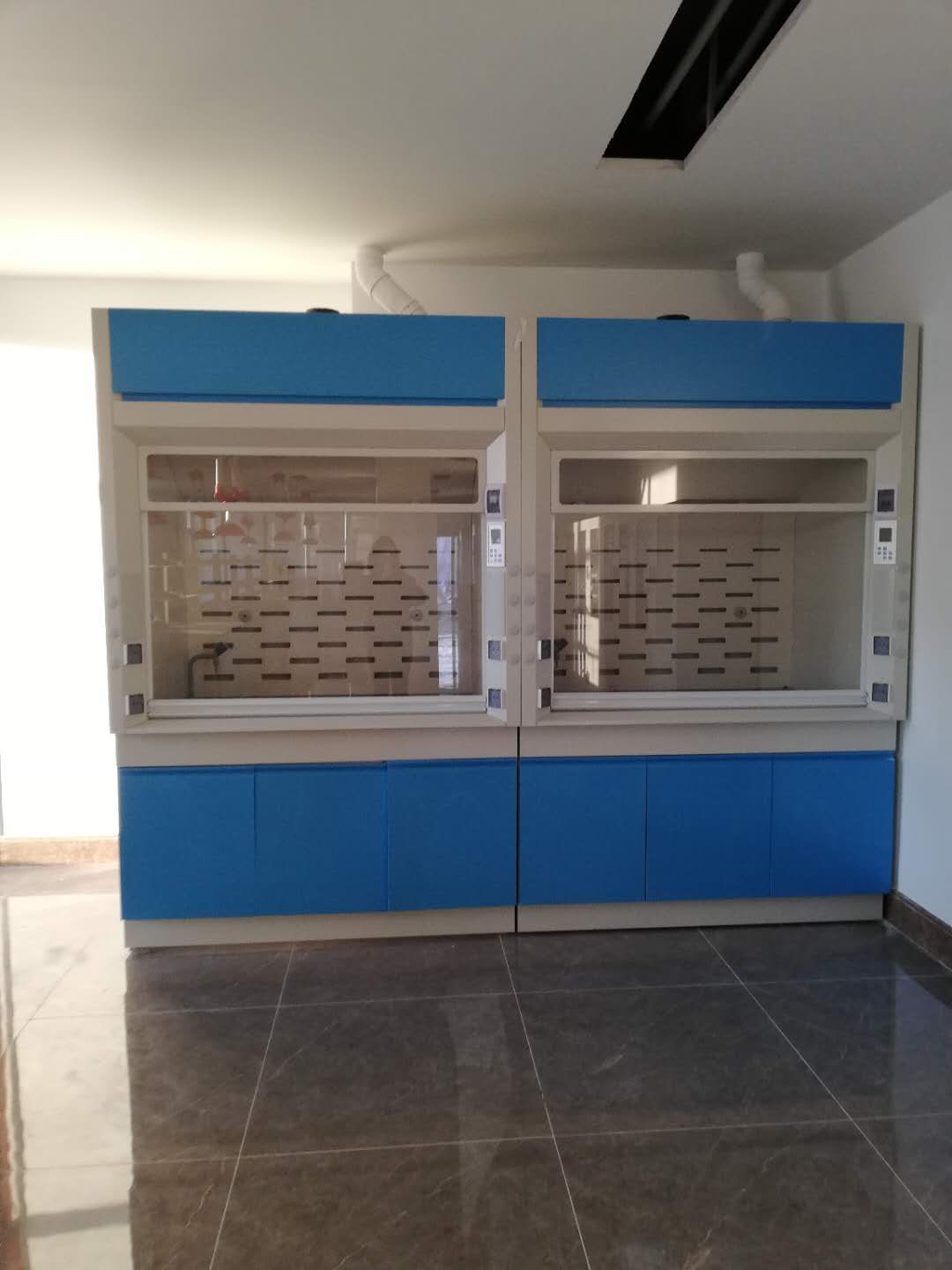 全鋼通風(fēng)柜